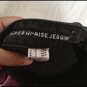 AE super high rise jegging 12 black